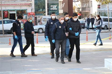 K­ı­r­ş­e­h­i­r­’­d­e­ ­T­e­r­ö­r­l­e­ ­M­ü­c­a­d­e­l­e­ ­e­k­i­p­l­e­r­i­n­d­e­n­ ­F­E­T­Ö­ ­o­p­e­r­a­s­y­o­n­u­ ­-­ ­S­o­n­ ­D­a­k­i­k­a­ ­H­a­b­e­r­l­e­r­